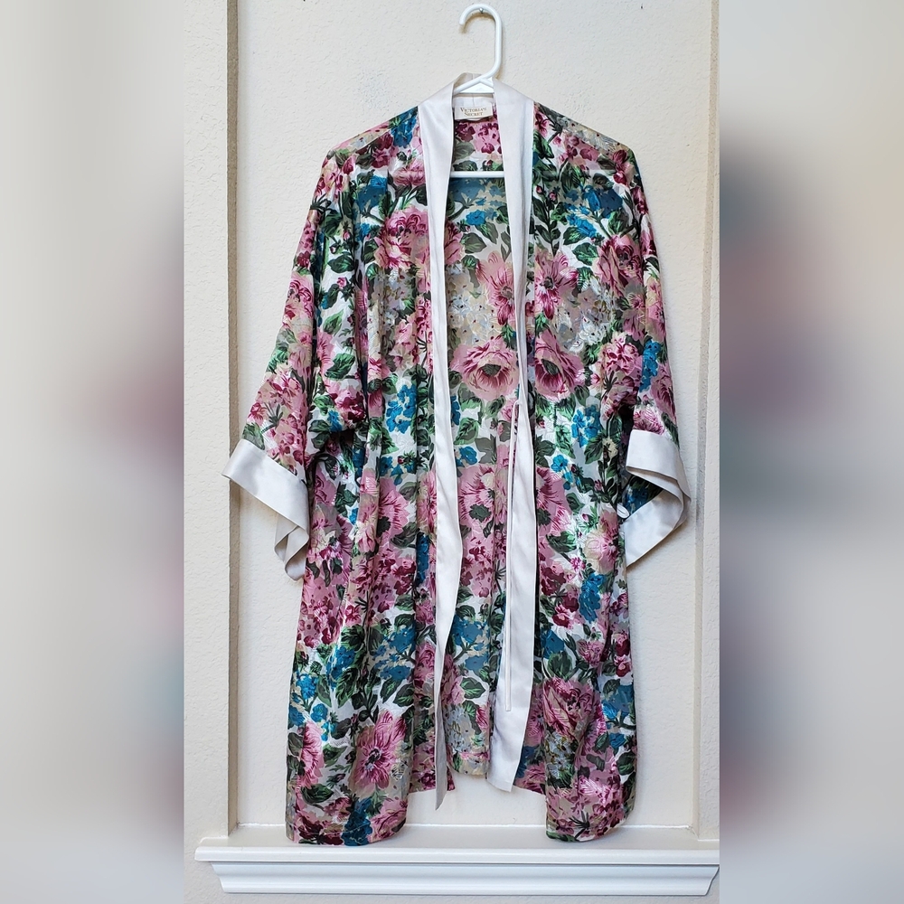 Victoria's Secret Gold Label Multicolor Sheer Sleeve Floral Robe. One Size